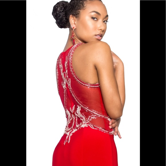 💐SALE💐 Illusion Back Floor Length Dress - Picture 4 of 5